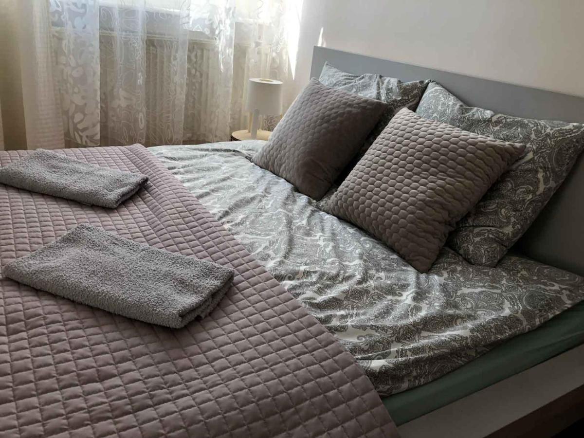 Bankowa 8 Guest Rooms Zielona Gora  Exterior photo